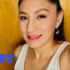 Meet your Posher, Elaine